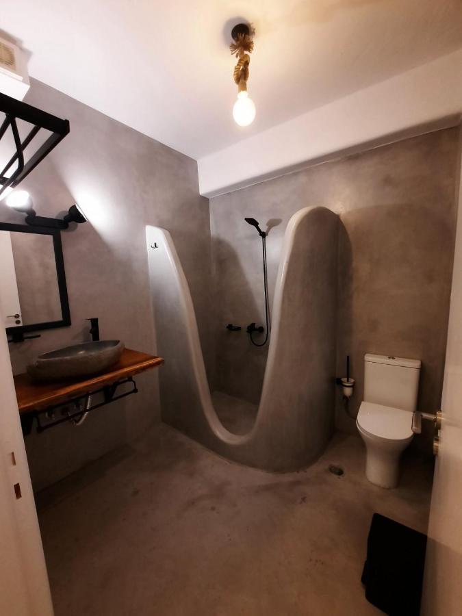 Terra White Seaview Pool & Apartment Mykonos Town