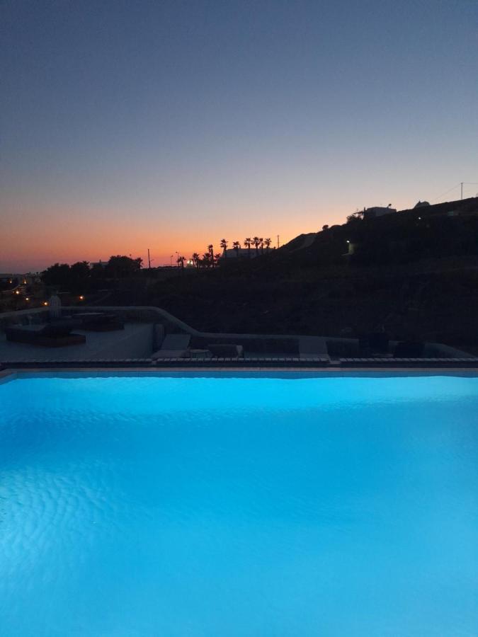 Terra White Seaview Pool &