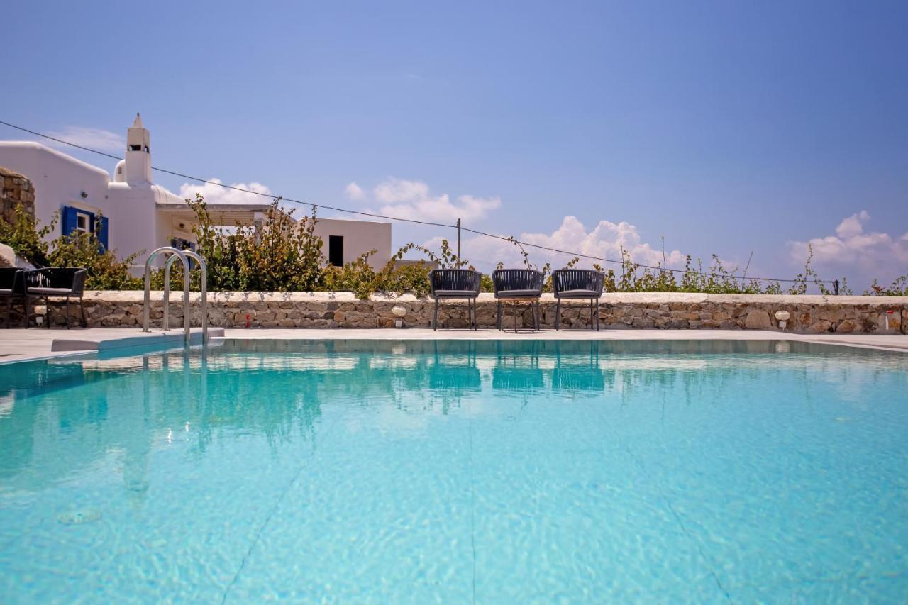 Terra White Seaview Pool & Apartment Mykonos Town