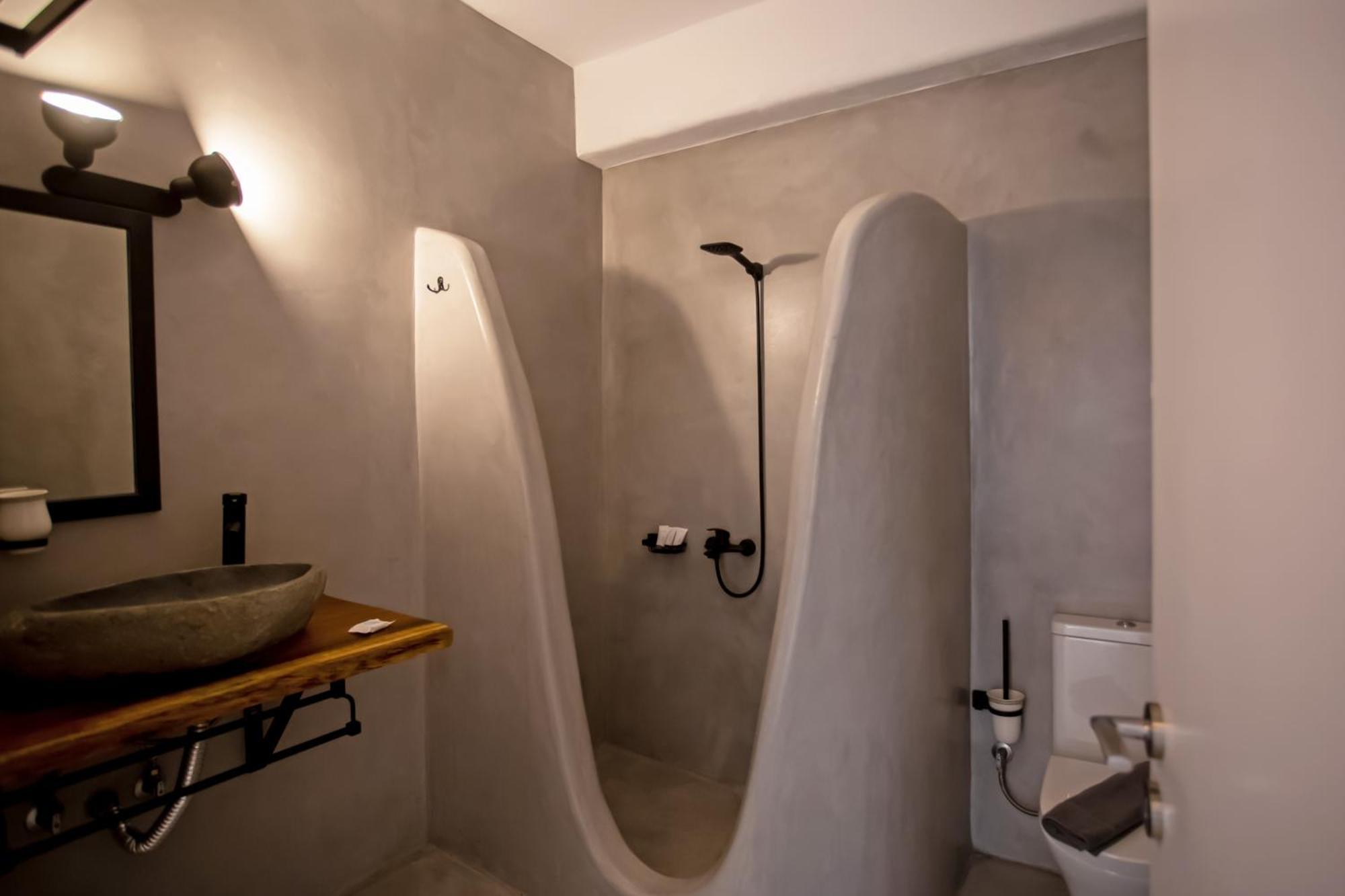 Terra White Seaview Pool & Apartment Mykonos Town